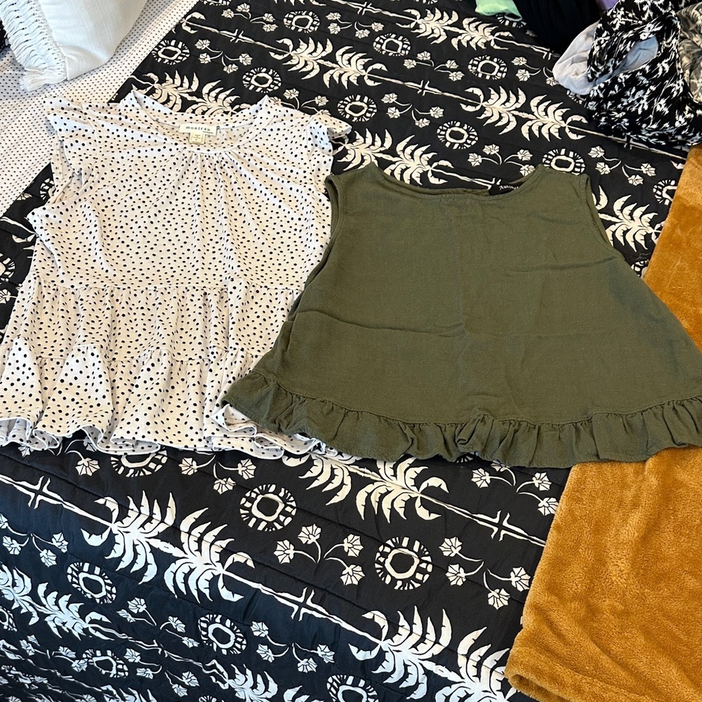 Women’s tank top bundle